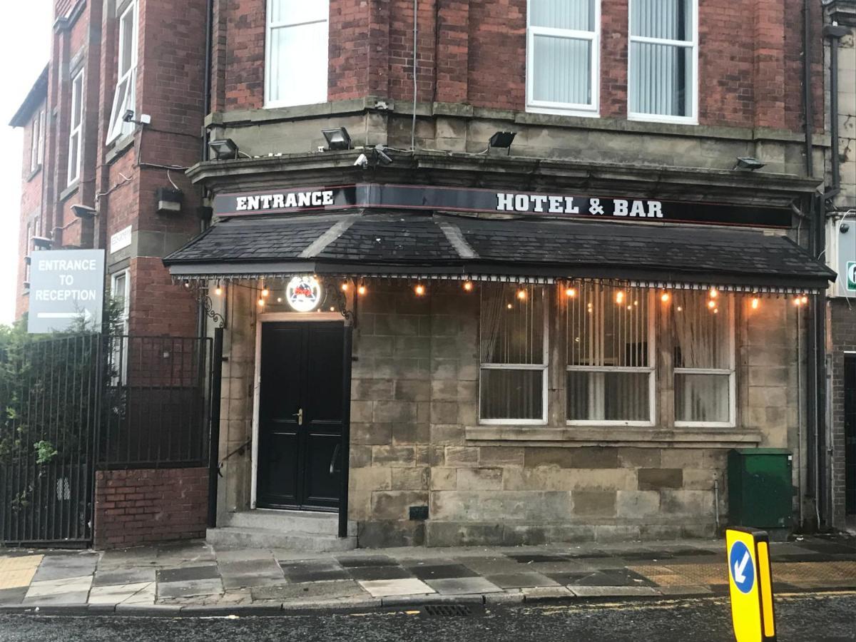 Newcastle West Hotel & Bar Екстер'єр фото